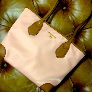 BRAND NEW! Michael Kors pink tote purse